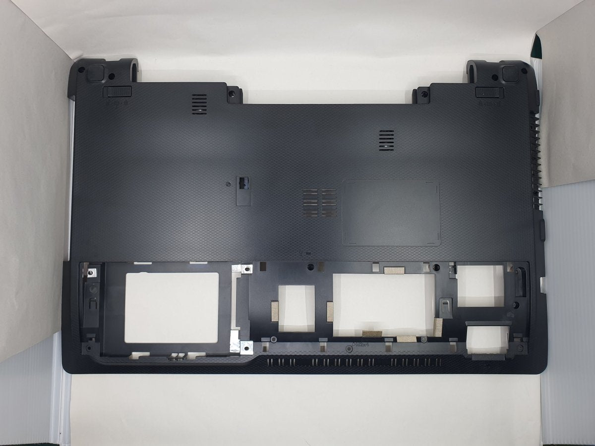 Asus Bottom Case K55VD WL for ASUS K55VD - SX405 | Gigahertz