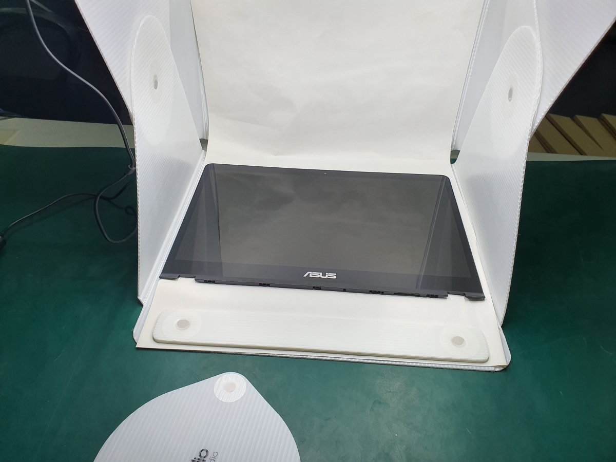 Asus LCD UX561UD WL for Replacement - Asus ZenBook Flip UX561UD | Gigahertz