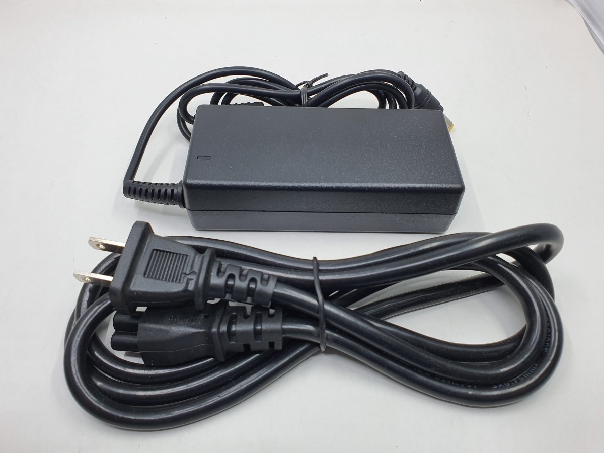 Universal Adapter RP 5.5 X 1.7 65W | Gigahertz