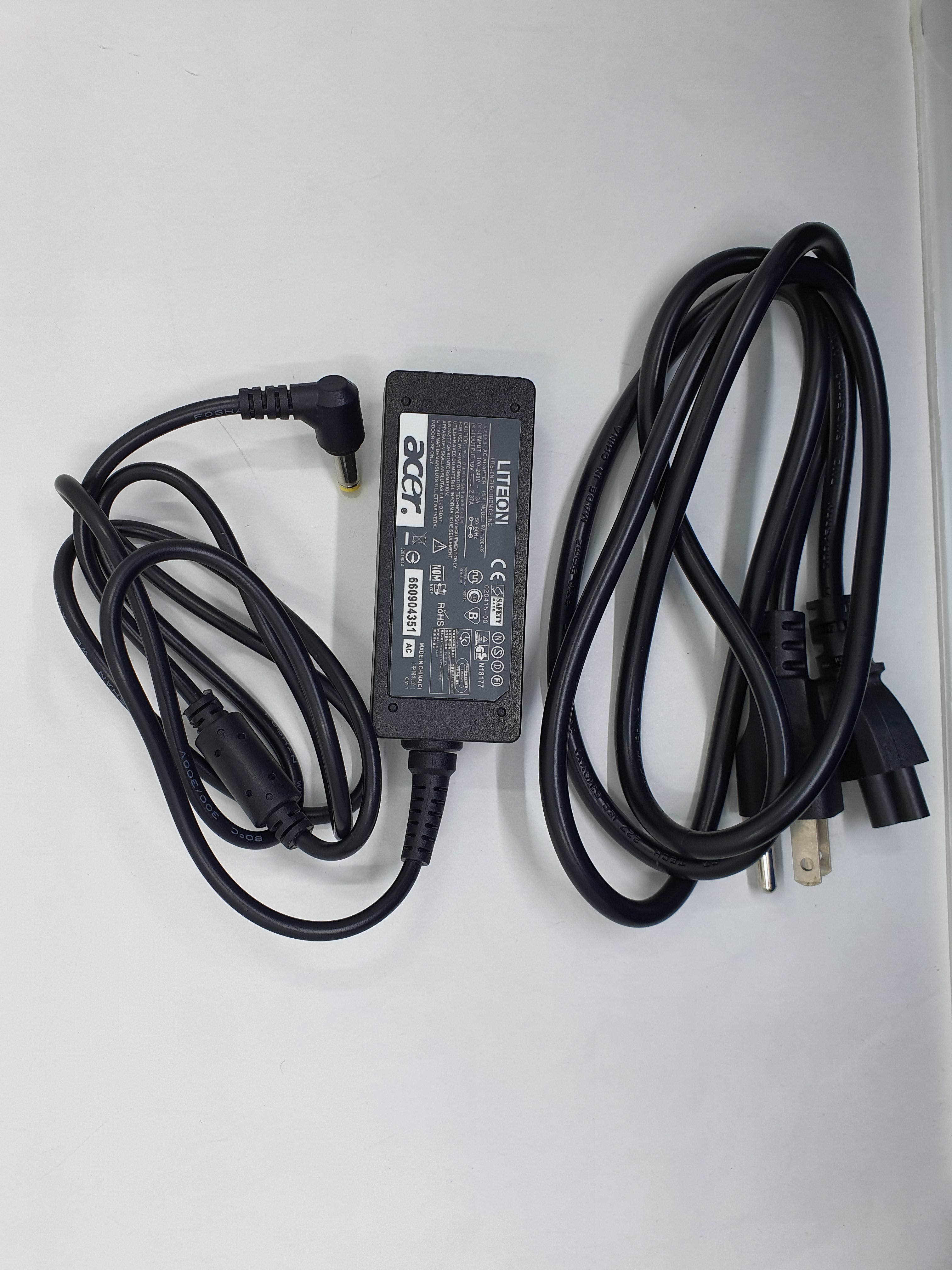 Acer Adapter 45W 19V 5.5 X 1.7 RP A1