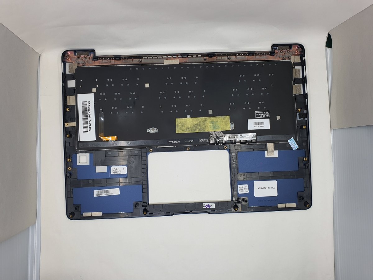 Asus UX331UA Keyboard Module WL | Gigahertz