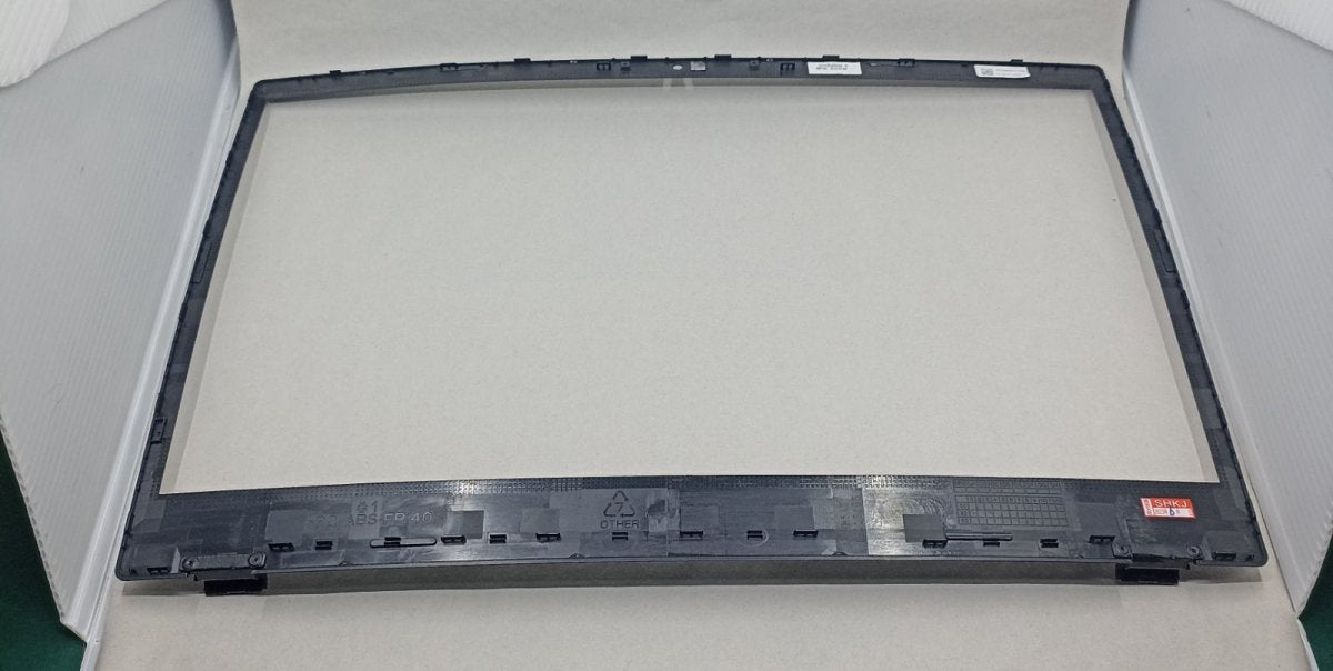 Replacement LCD Bezel for Acer AV15 - 51 WL | Gigahertz