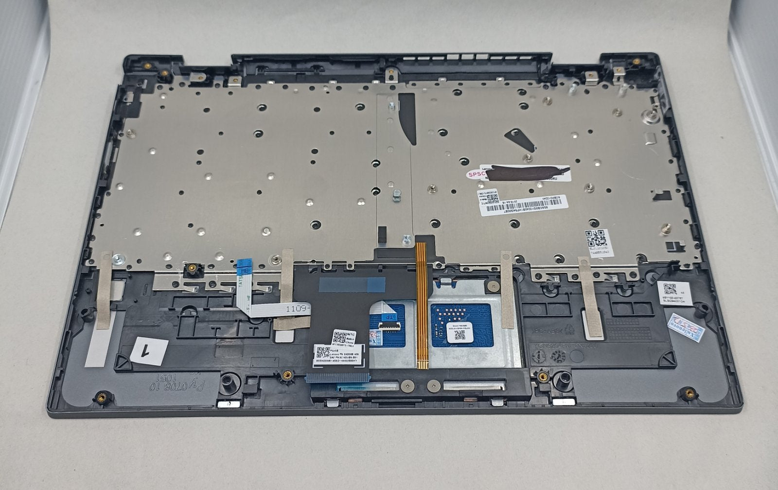 Replacement Keyboard Module for Lenovo Yoga 720 - 12IKB WL | Gigahertz