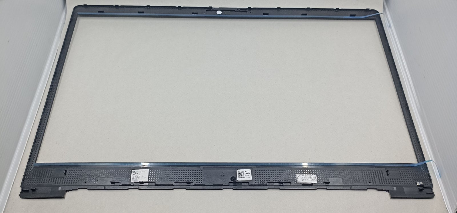 Replacement LCD Bezel For Lenovo IdeaPad 3-15IML05 WL