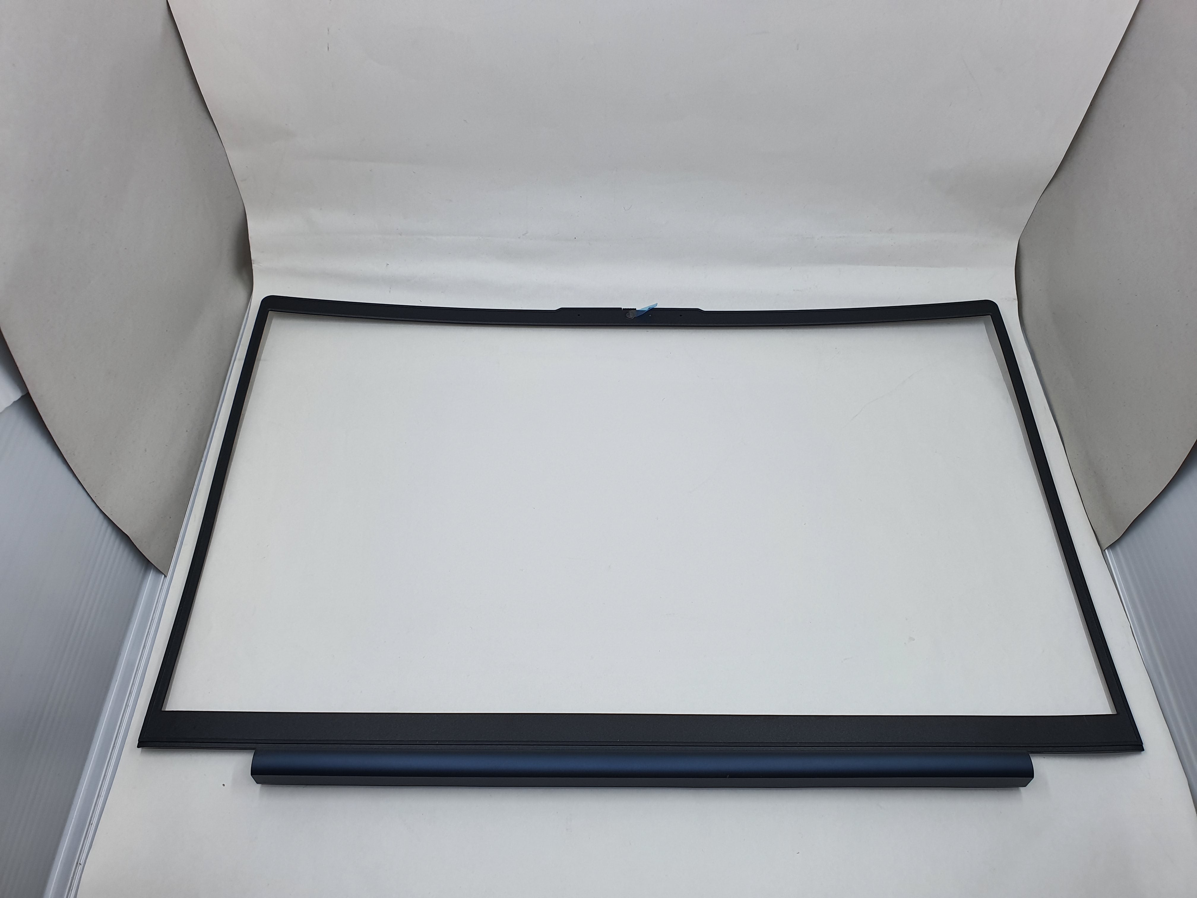 Lenovo LCD BEZEL IdeaPad 5-15IIL05 WL for Replacement - IdeaPad 5-15IIL05